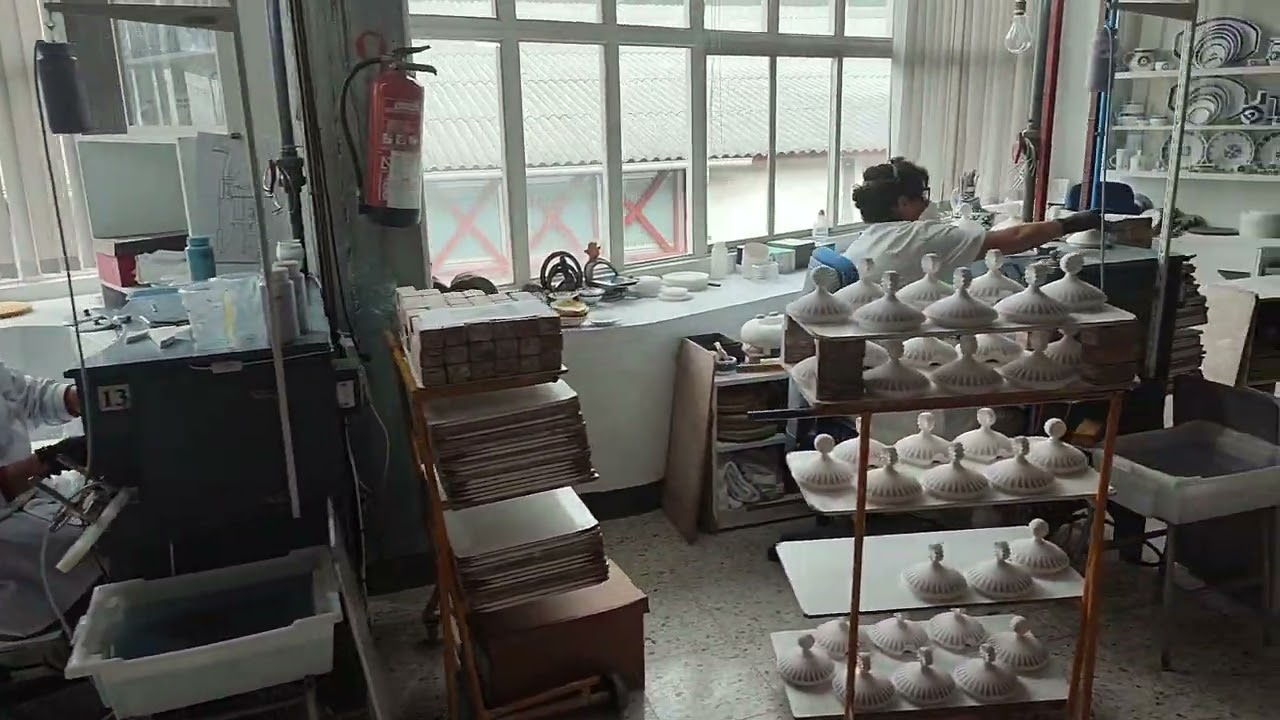 Como se realizan las piezas en Sargadelos, visita a la fábrica.