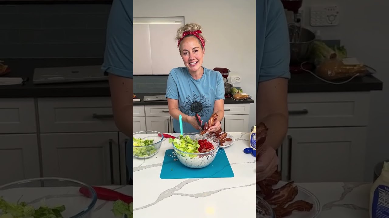 Простые и вкусные салаты из пасты для просмотра спортивных матчей!