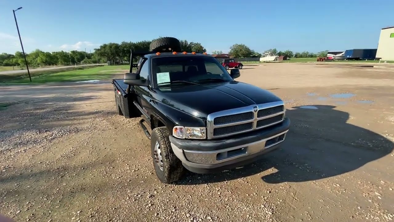 Dodge Ram 3500 DRW 4WD 6-ступенчатая коробка передач 2001 года, 163 тыс. км, двигатель Cummins Di...