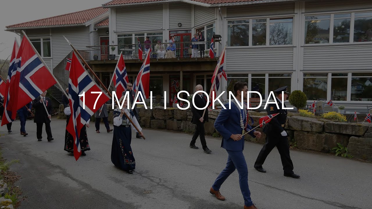 17 mai: Flaggborg v/kommunestyret rundt Solbø