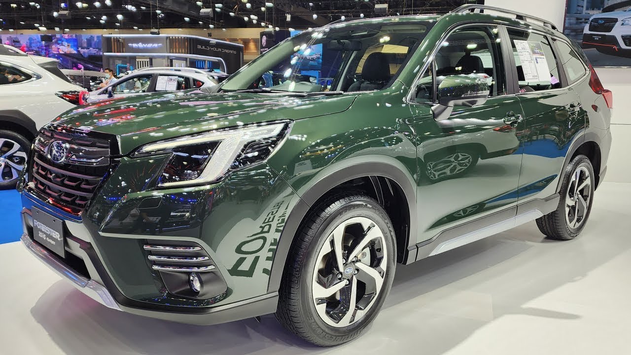 2023 Subaru Forester 2.0 i-s EyeSight - Exterior and Interior details