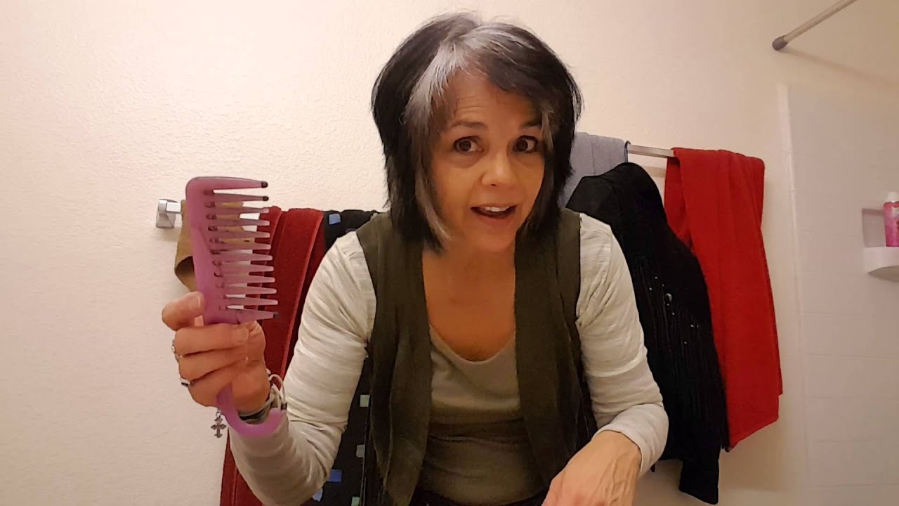 Going Gray Naturally #8....On the Fringe!