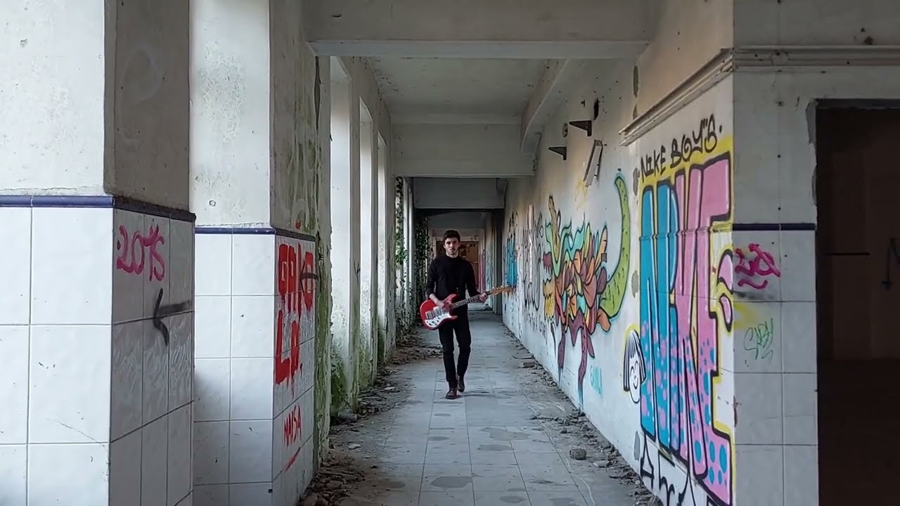 Peter Suede - Stuck In My House