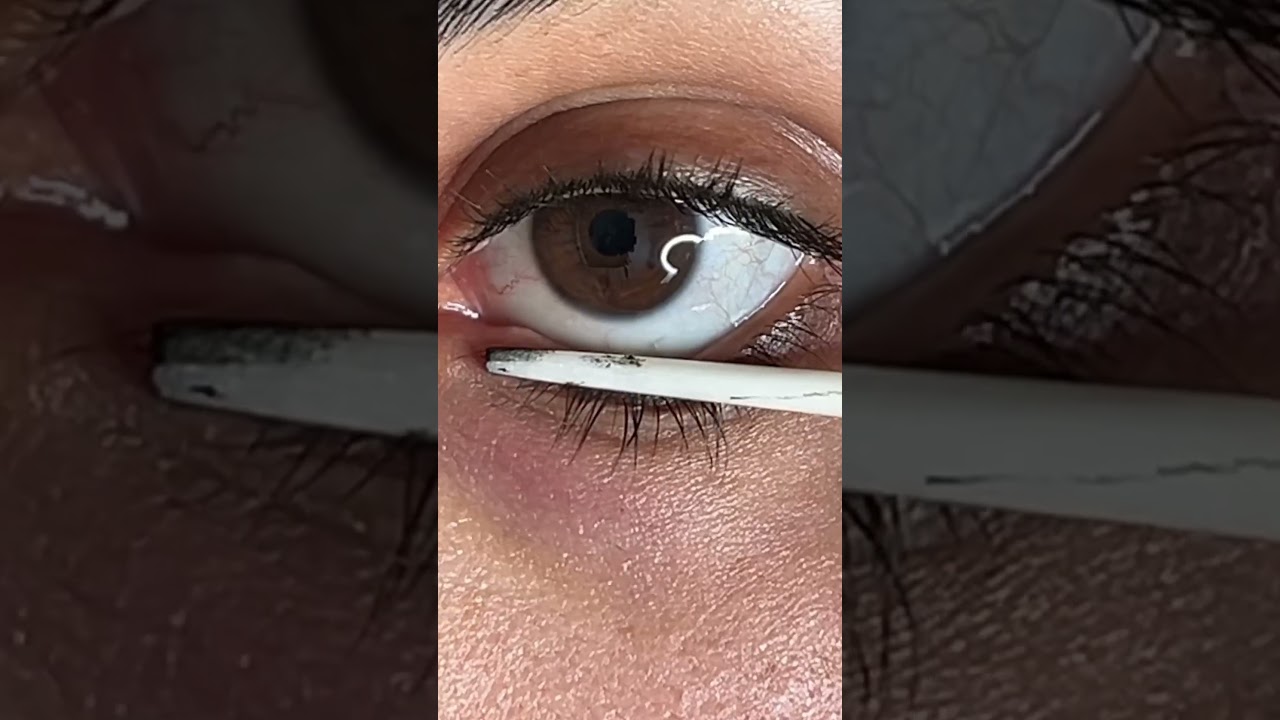 How to apply kohl ❤️#eyeliner iner