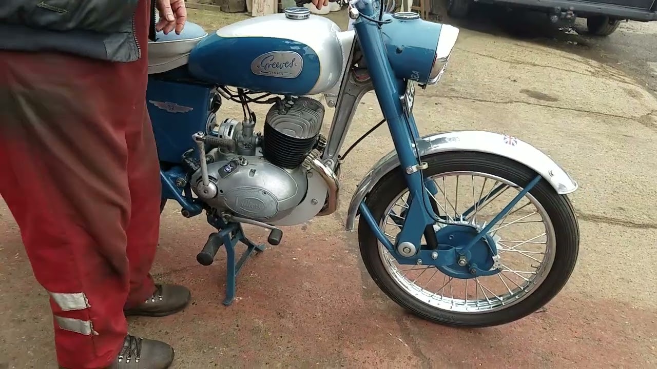 1961 Greeves 32DC Sports Twin 324cc at Andy Tiernans #09503GVS