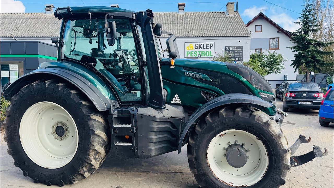 Valtra T214 Versu, 2021 rok, pneumatyka, miękka oś i kabina, prezentacja 