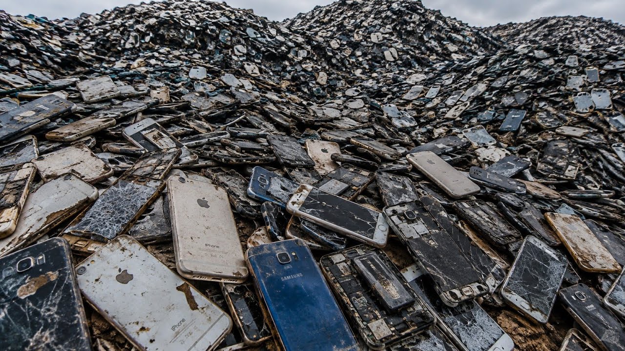 From Broken Phones to Brand New! Inside a Smartphone Refurbishment Factory
