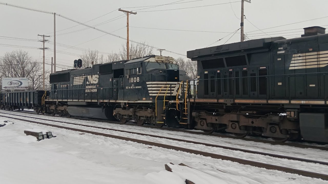 NS 4776 and NS 1808 leads manifest train while NS 8068 was at DPU at Valleyview, OH. (2/5/26)