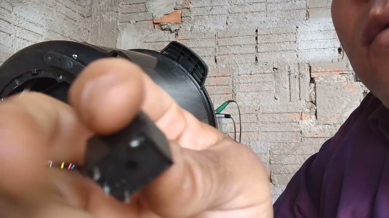 panela digital Britânia 5L não esquenta.