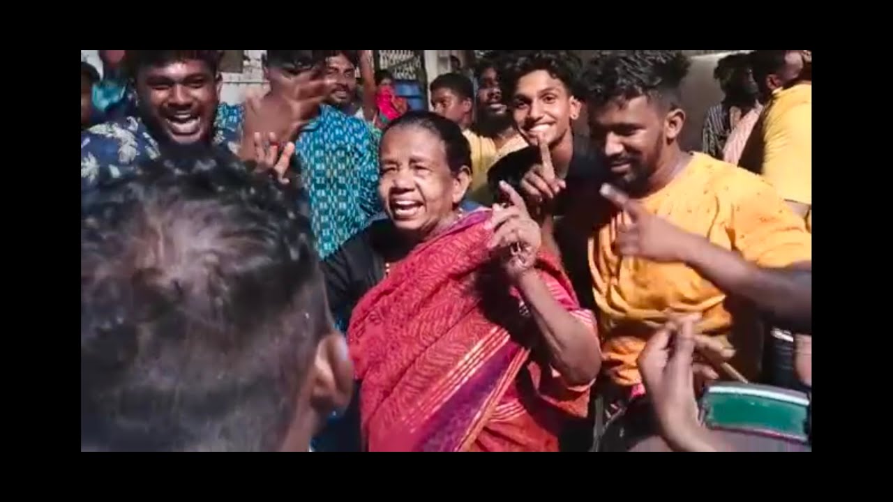 #congovenkat Grandmother singing songs in Vijayawada srinu congo band #bonalu2021 #karkhanabonalu ❤️