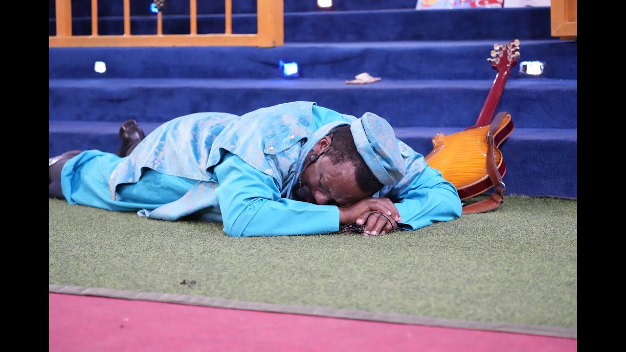 Apostle Nganga Powerful Praise [prt1]