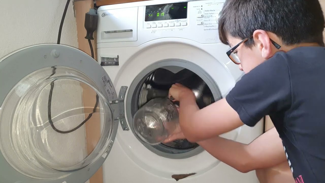 Experiment Bauknecht Waschmaschine Schleudern mit offener Tür