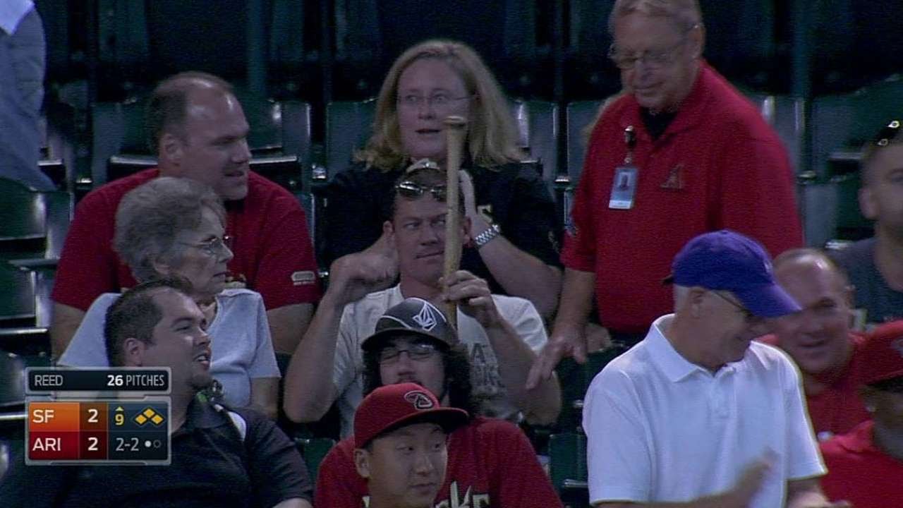 SF@ARI: Duffy flings bat into stands