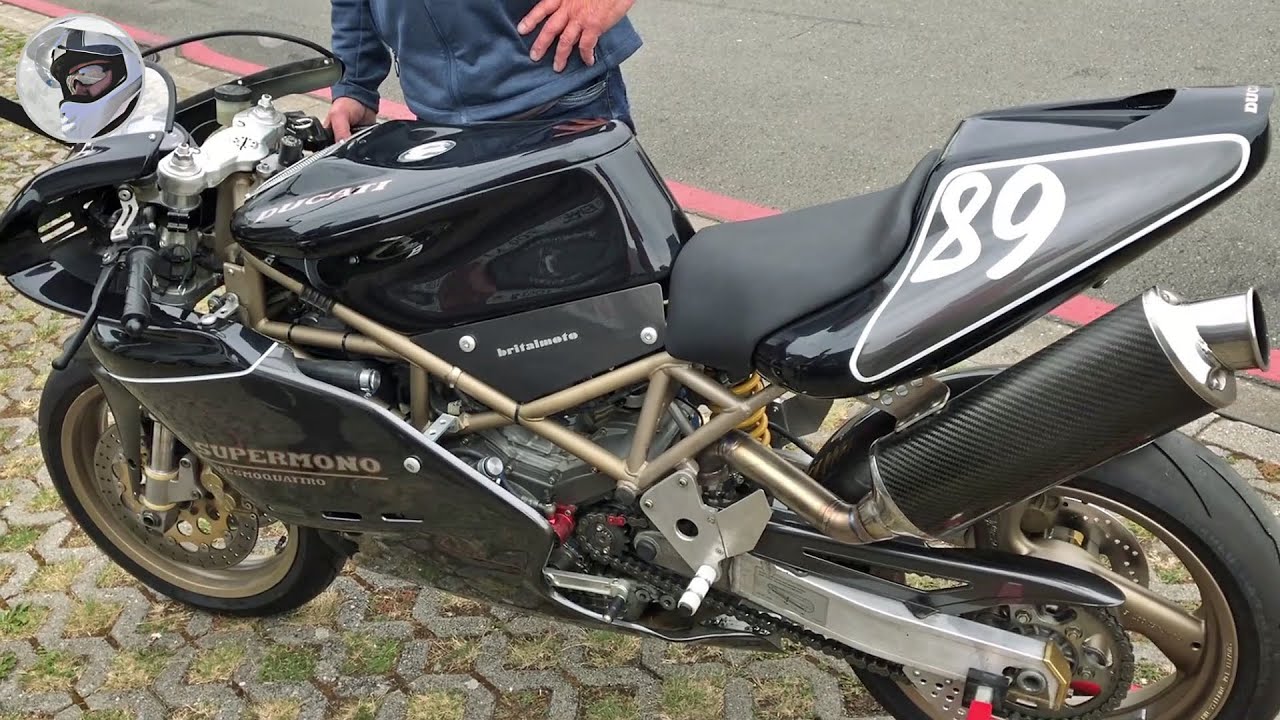 Ducati Supermono wyprodukowane w Szwajcarii &ndash; ciemne i pyszne. Zupełnie jak czekolada Toblerone.