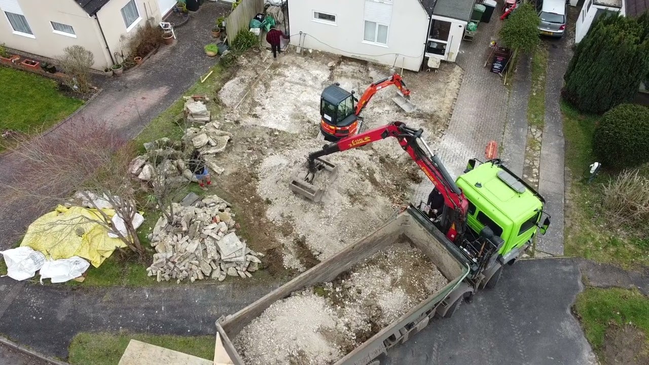MSD Grab Hire Loading Chalk Inert Waste Grab Truck Lorry Loading
