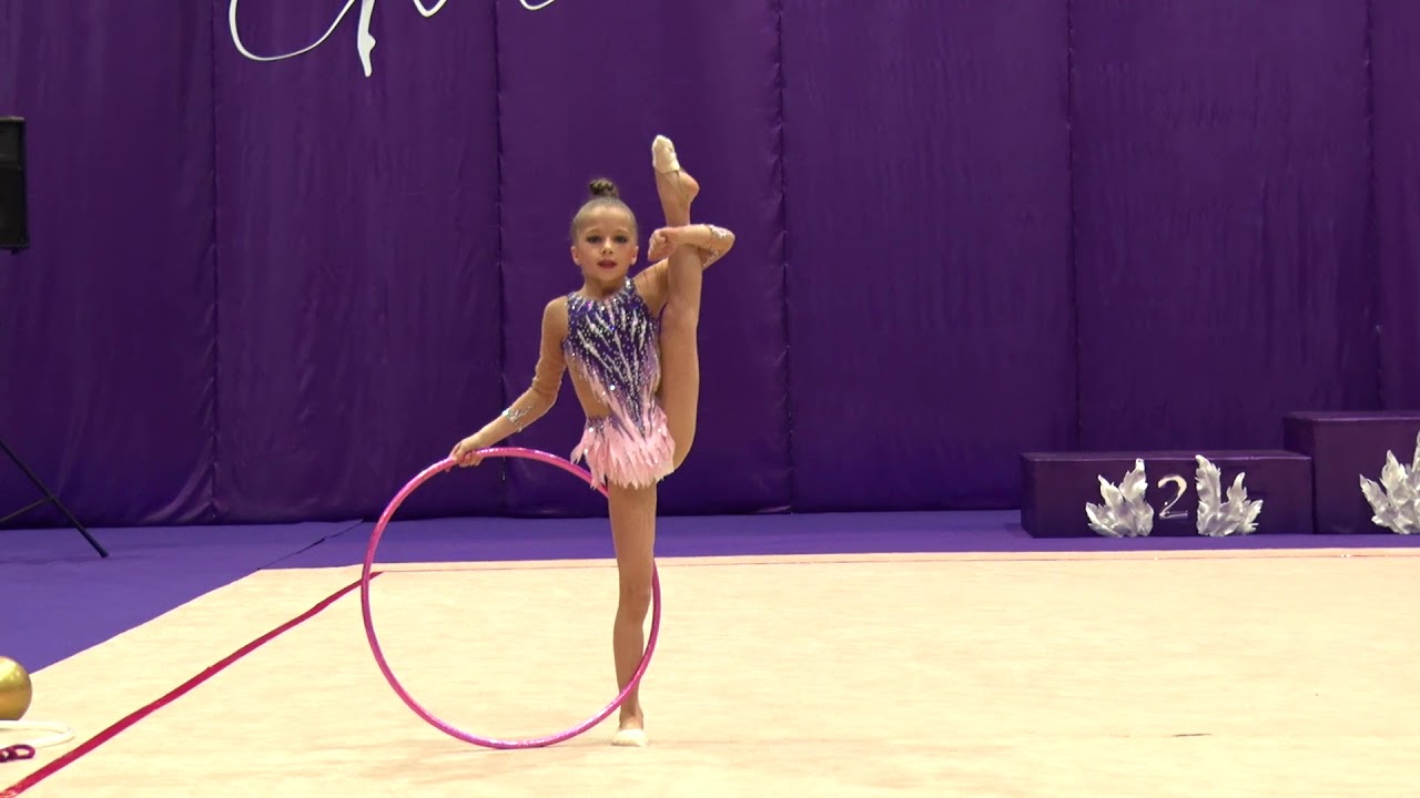 Гурська Аліса 2010 обруч