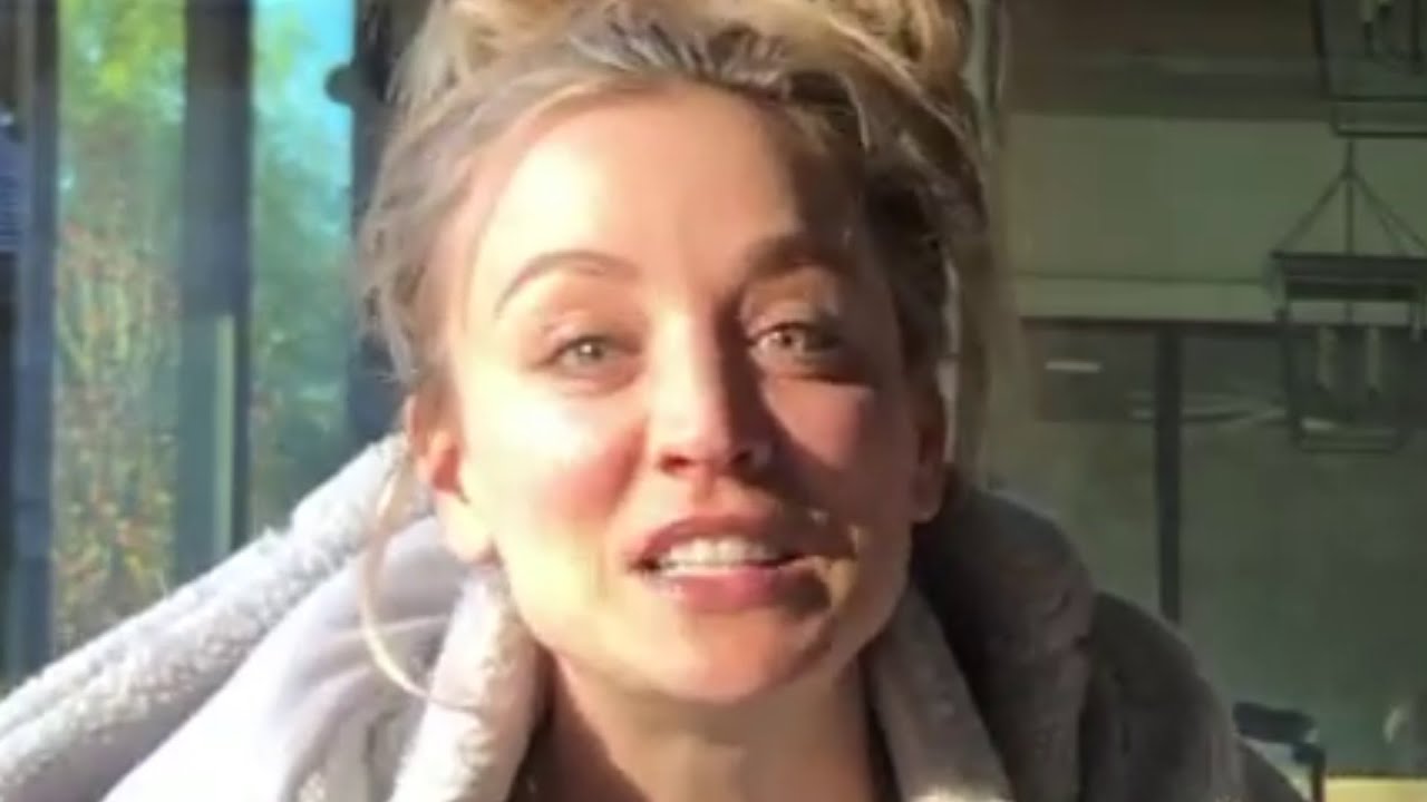 Kaley Cuoco Let's Have a Drink