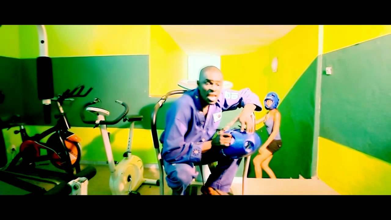 CLIP AHMED CHALA - 28 Boutons Et Demi ACTE II