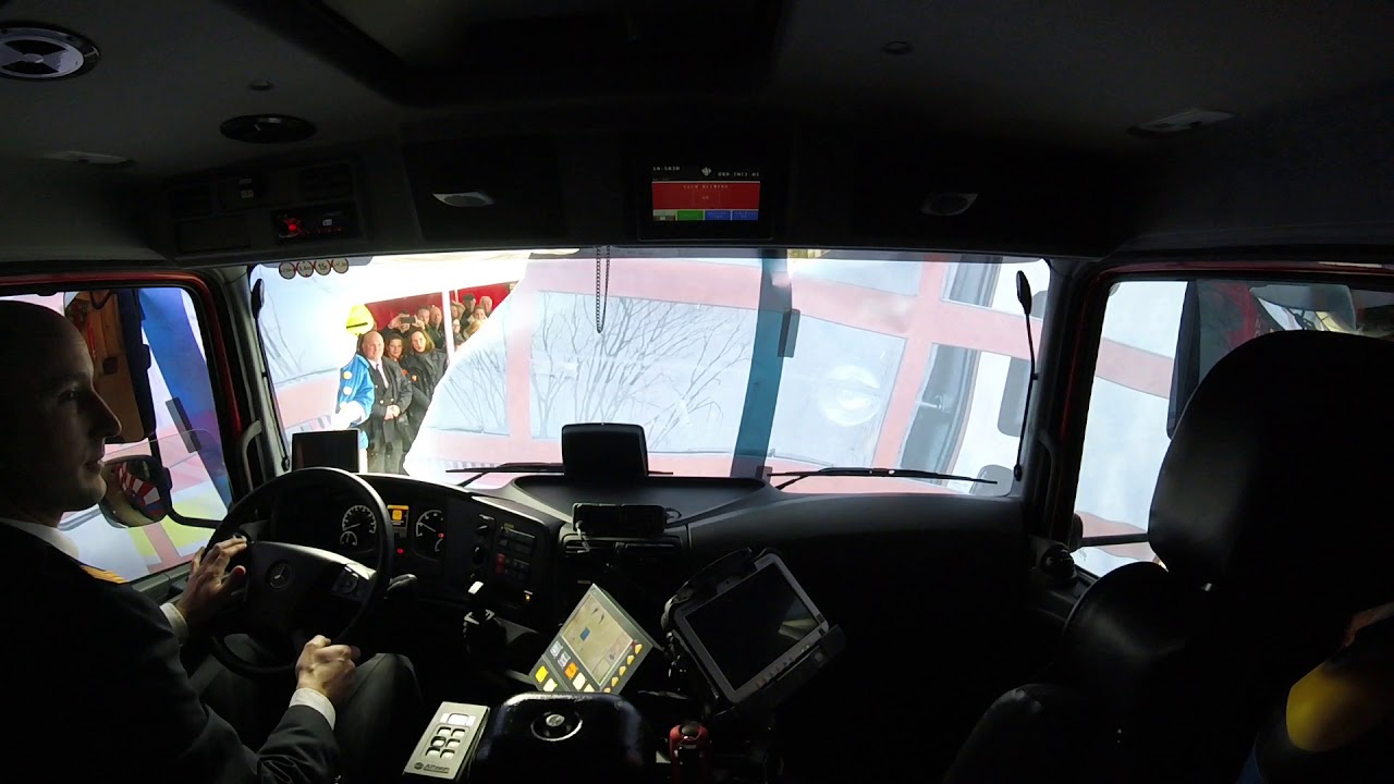 Onboard overdracht nieuwe TS 10-5030 brandweer Wieringerwaard.