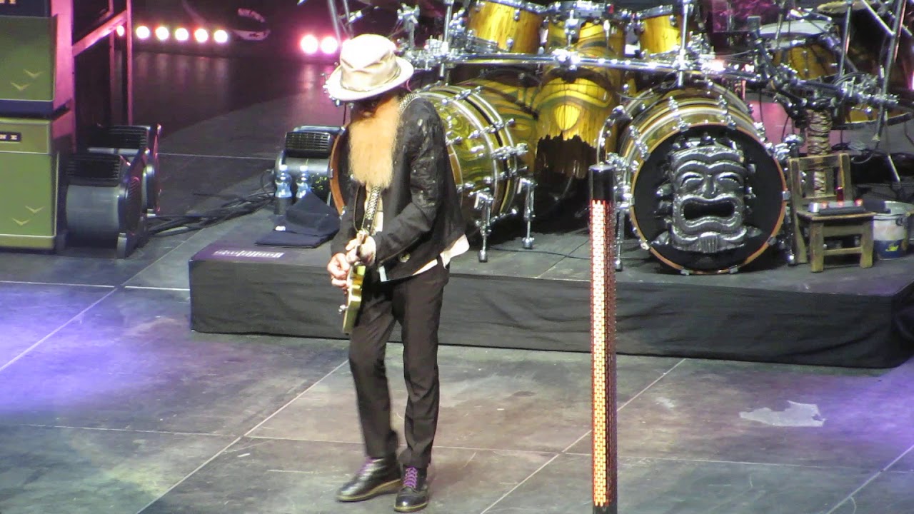 ZZ Top - My Head's In Mississippi 4/6/2019 Helsinki (Hartwall Arena)