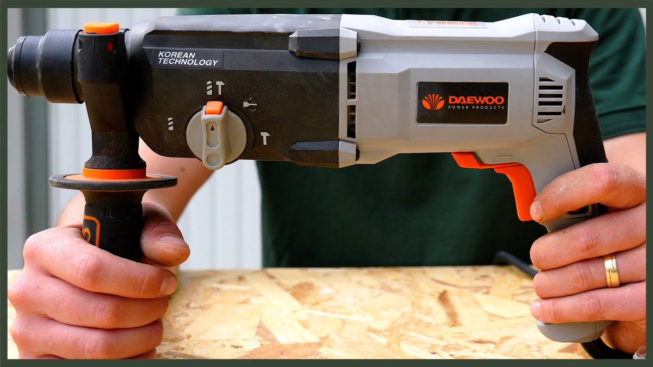 Ciocan rotopercutor SDS Plus Daewoo DARH24 SDS Plus 1050W 24mm