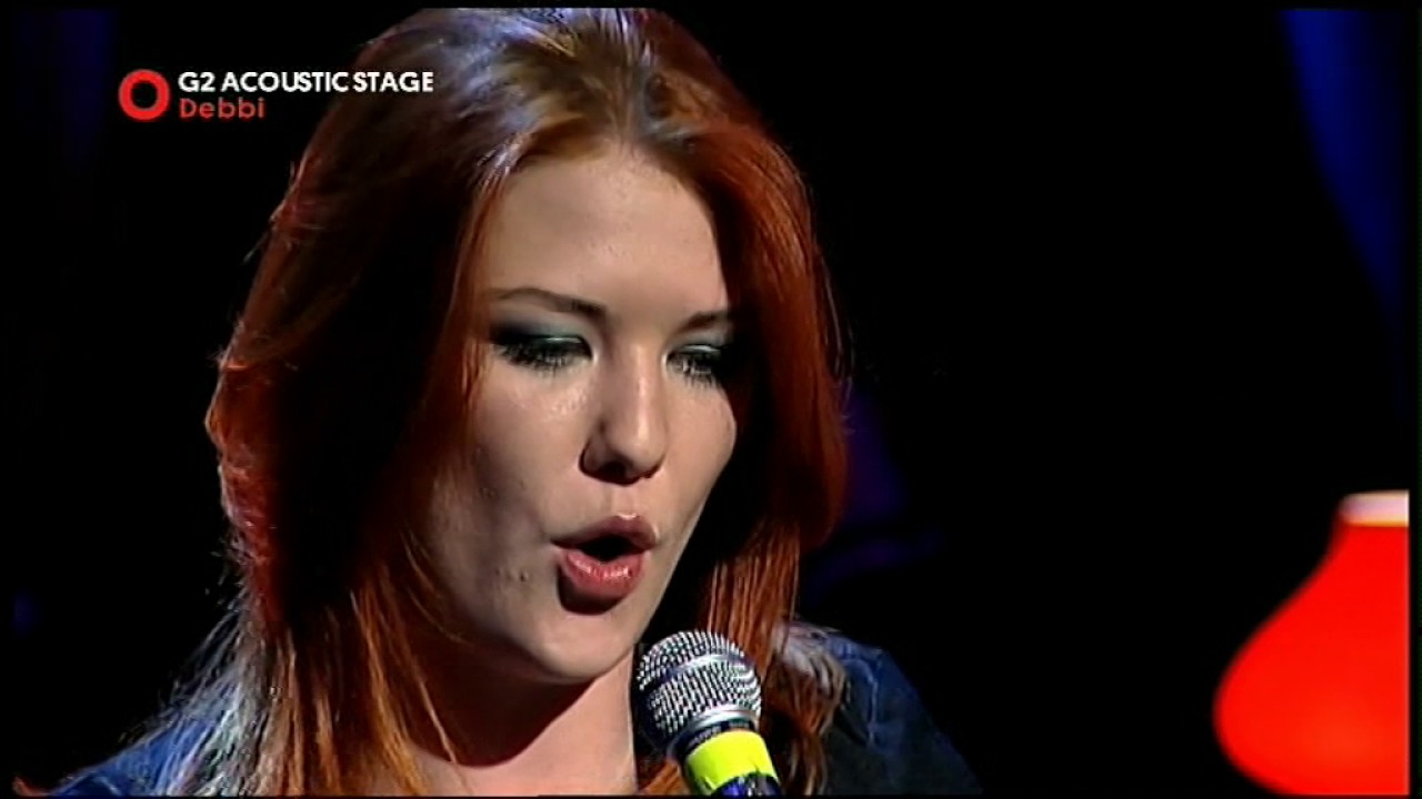 Debbi   G2 Acoustic Stage