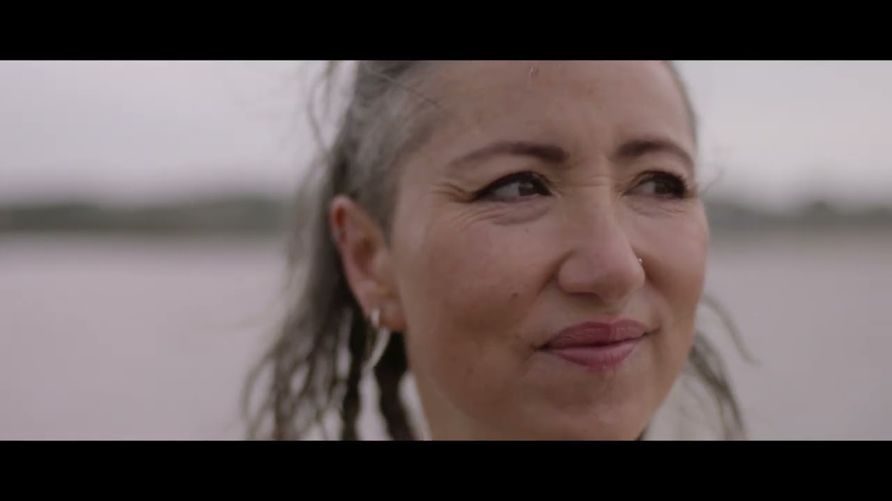 KT Tunstall - Eye To The Telescope (Official Video)