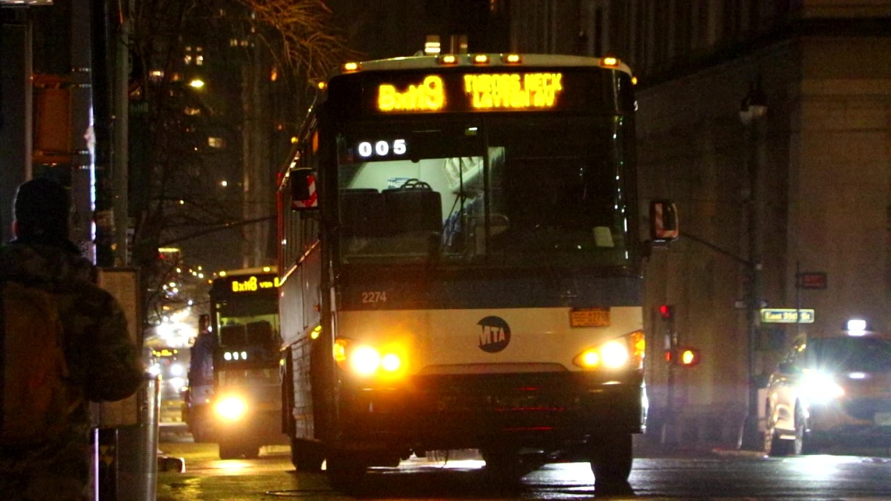 MTA Bus Company 2012-2013 MCI D4500CT 2274 On The BxM9 in Midtown, Manhattan