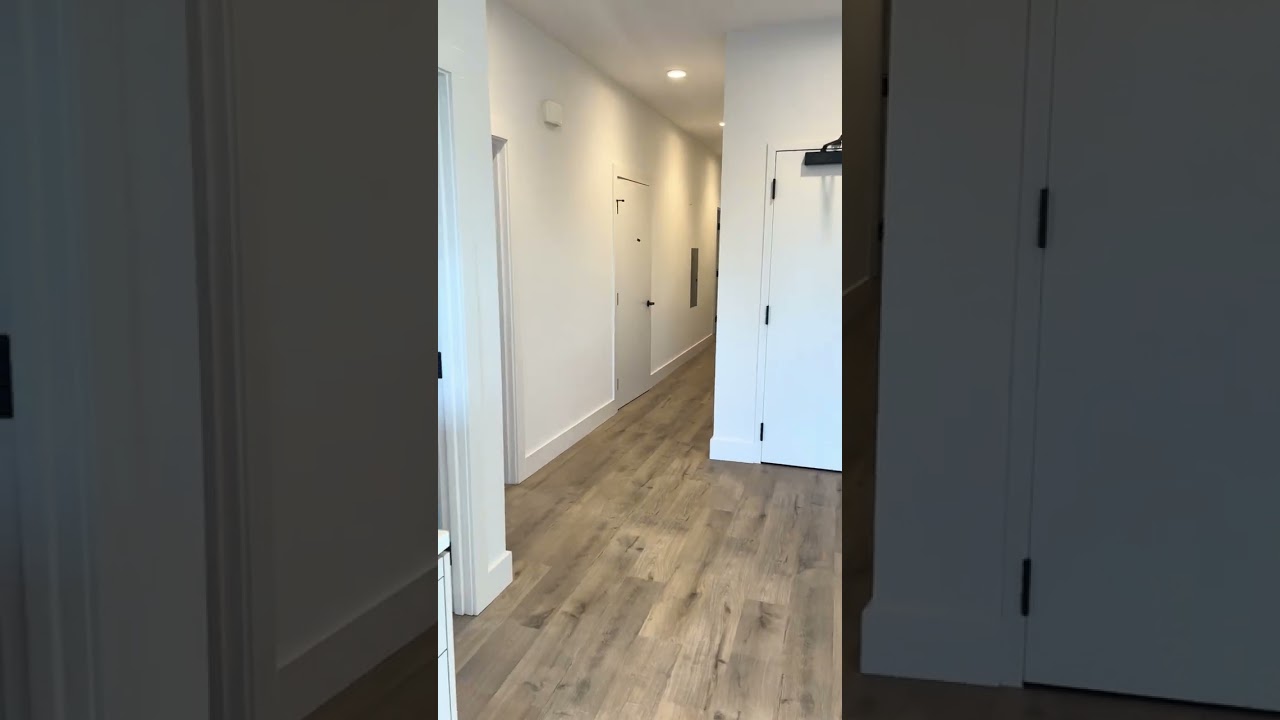 1717 University Ave 403