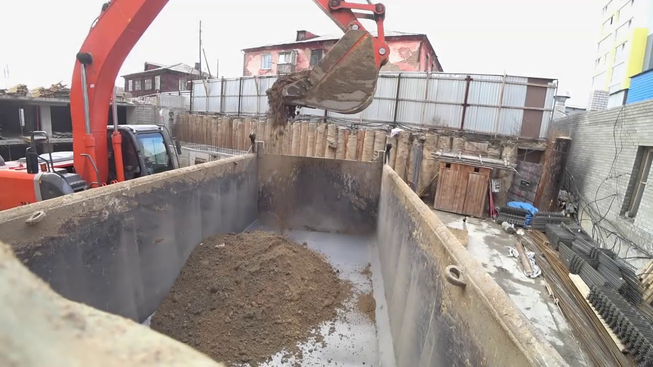 Ещё один новый  объект))) Копаю котлован под подземную парковку!!!