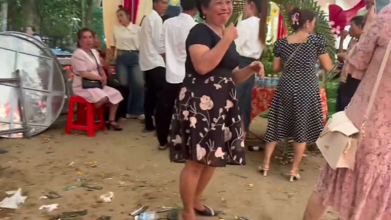 Đam cuoi THACH Đa