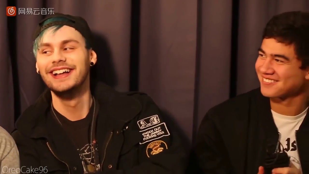 5 Seconds Of Summer Funny&Cute Moments 80