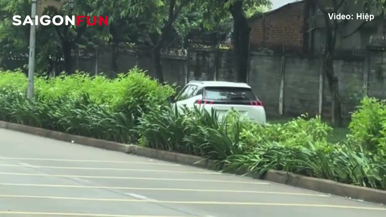 Khi Phụ nữ tập lái xe và cái kết !