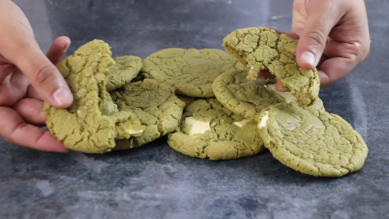 Bir değişiklik yapıp matcha'lı cookie denemeye ne dersiniz?(Matcha Cookie) - Chef Emrah Fandaklı