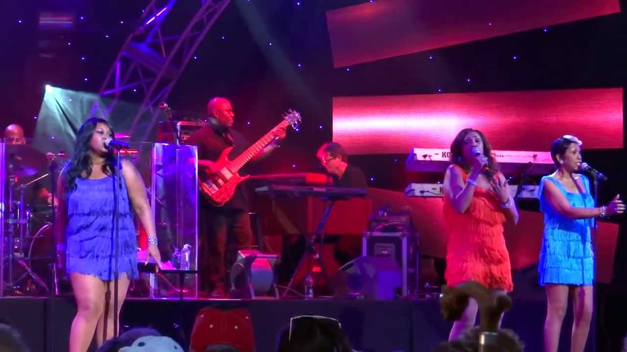 SLOW HAND-POINTER SISTERS-EPCOT 2013