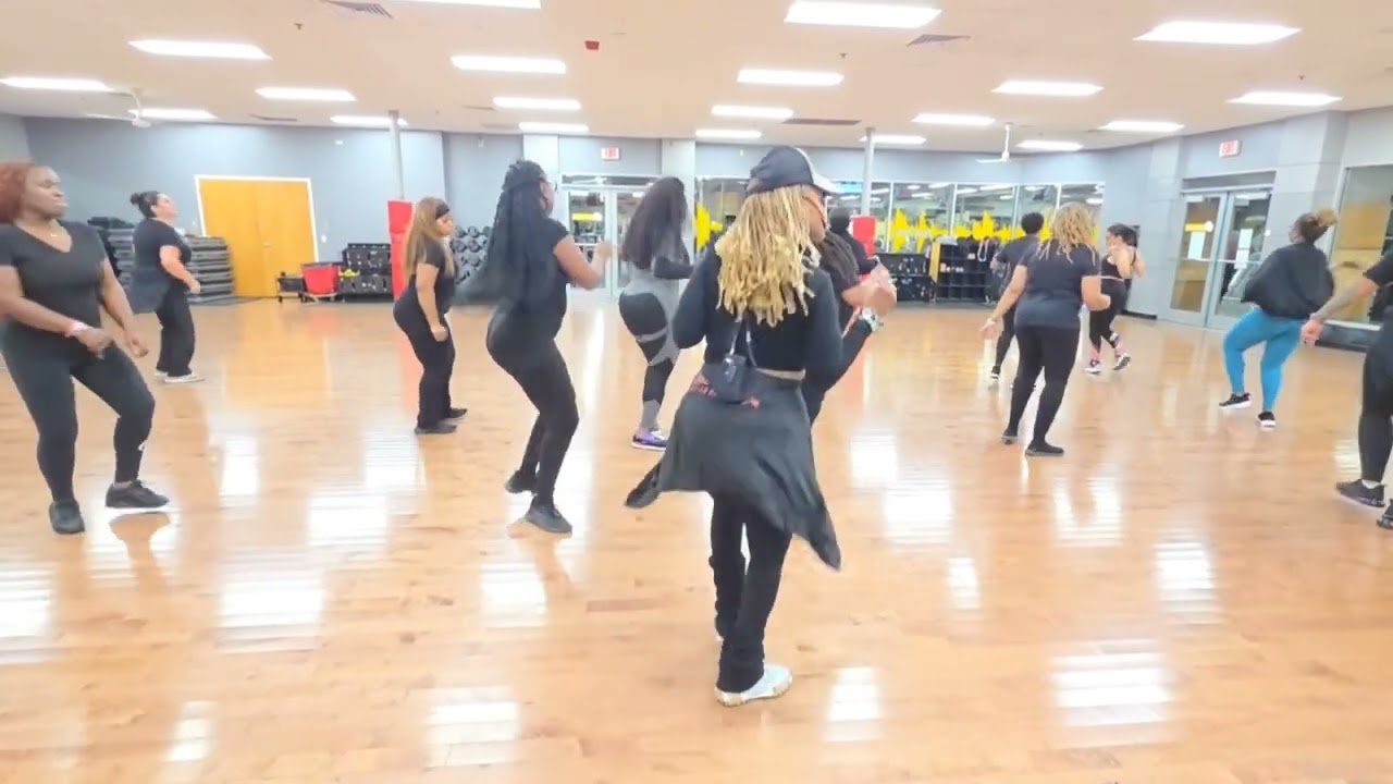 Cups In The Air | Mike Clark | Laweziana Dance Fitness