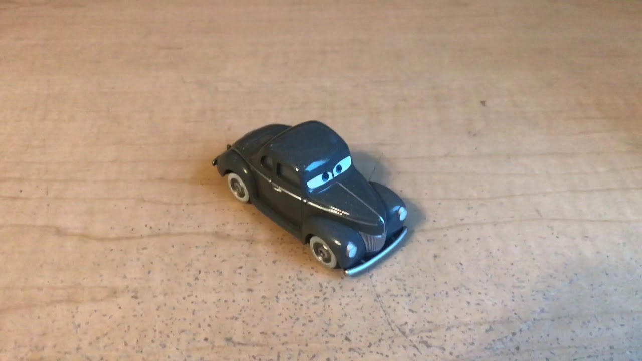 Disney Pixar Cars 3 2017 Junior Moon