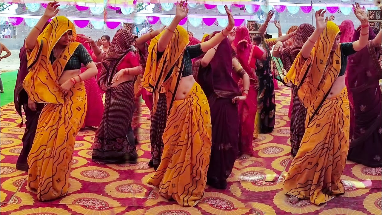 ✓✓ पतली कमरिया ओ राजा !! ऊंची अटरिया ऐ राजा !! धीरेंद्र शास्त्री #dheerendrashastri