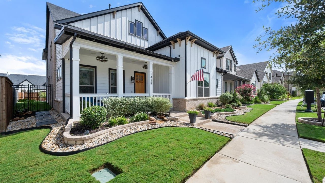 1429 Cypress Thorn Dr, Arlington, TX