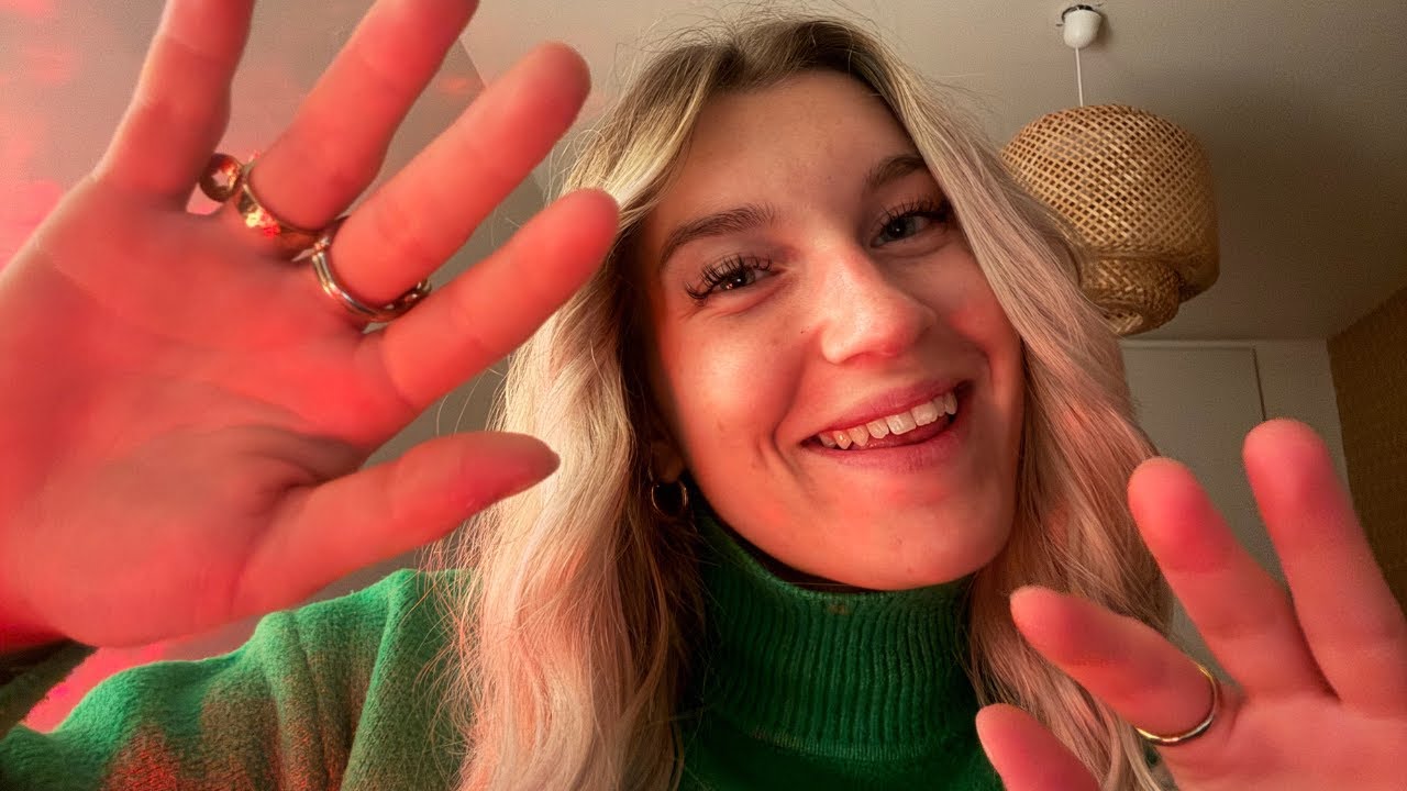 ASMR - Bruits de Bouche Intenses et Visuel (hand movements and mouth sounds)