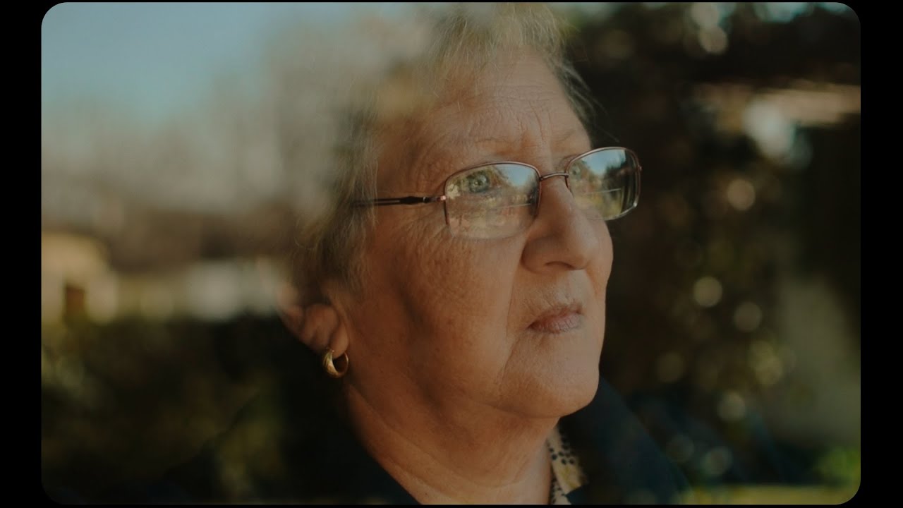 Suma Paciencia - La Gente Como Tú (Video Oficial)