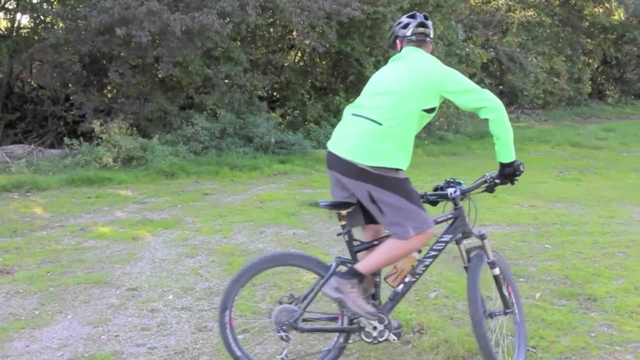 MTB-Fahrtechnik_Enge_Kurven