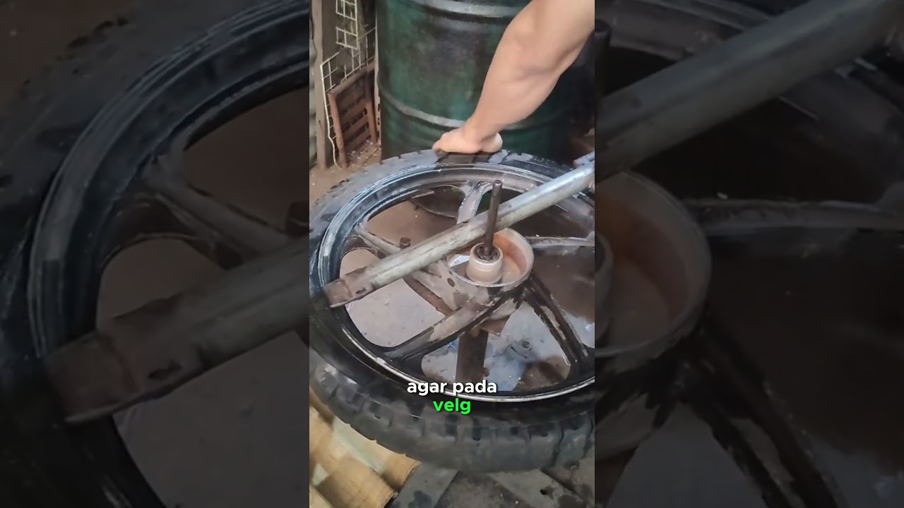 Alat melepas ban motor sederhana
