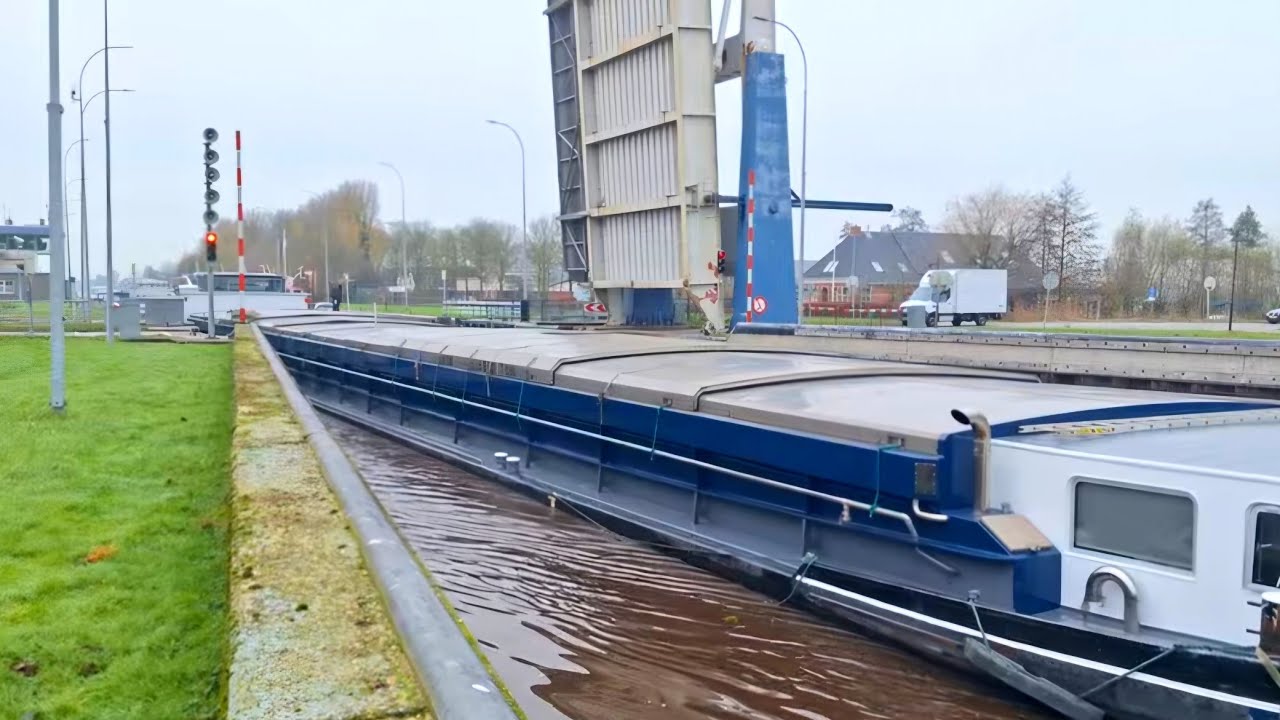 ⚓️Drukte in de Sluis⚓️
