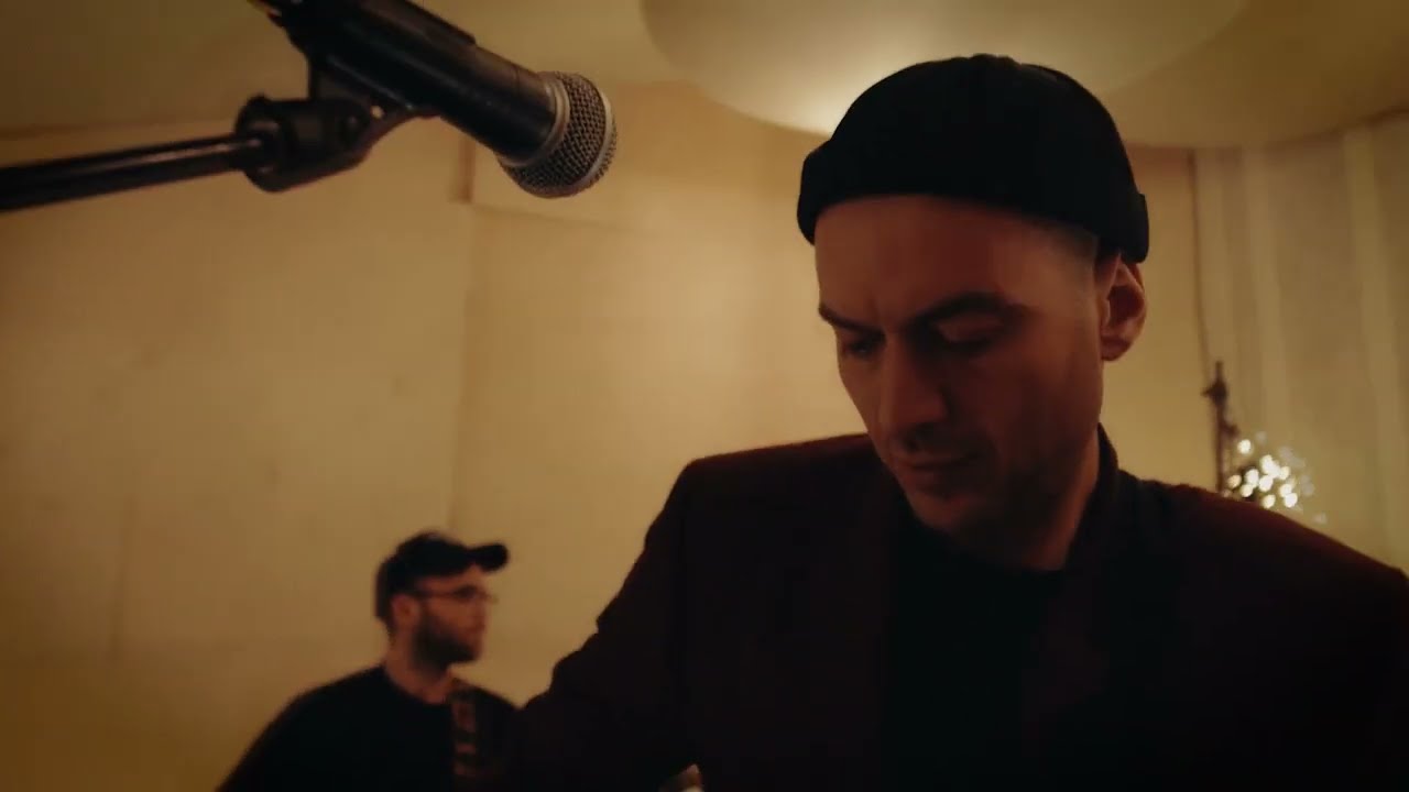 Lost Hymn (Live) - Theo Bard