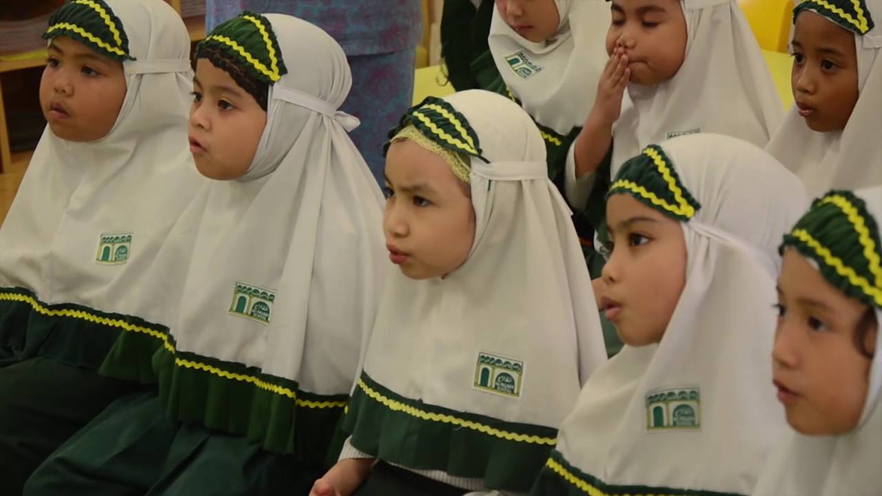 Video Dokumentari PB 2303 Islam Di Brunei | Sekolah Al-Falaah