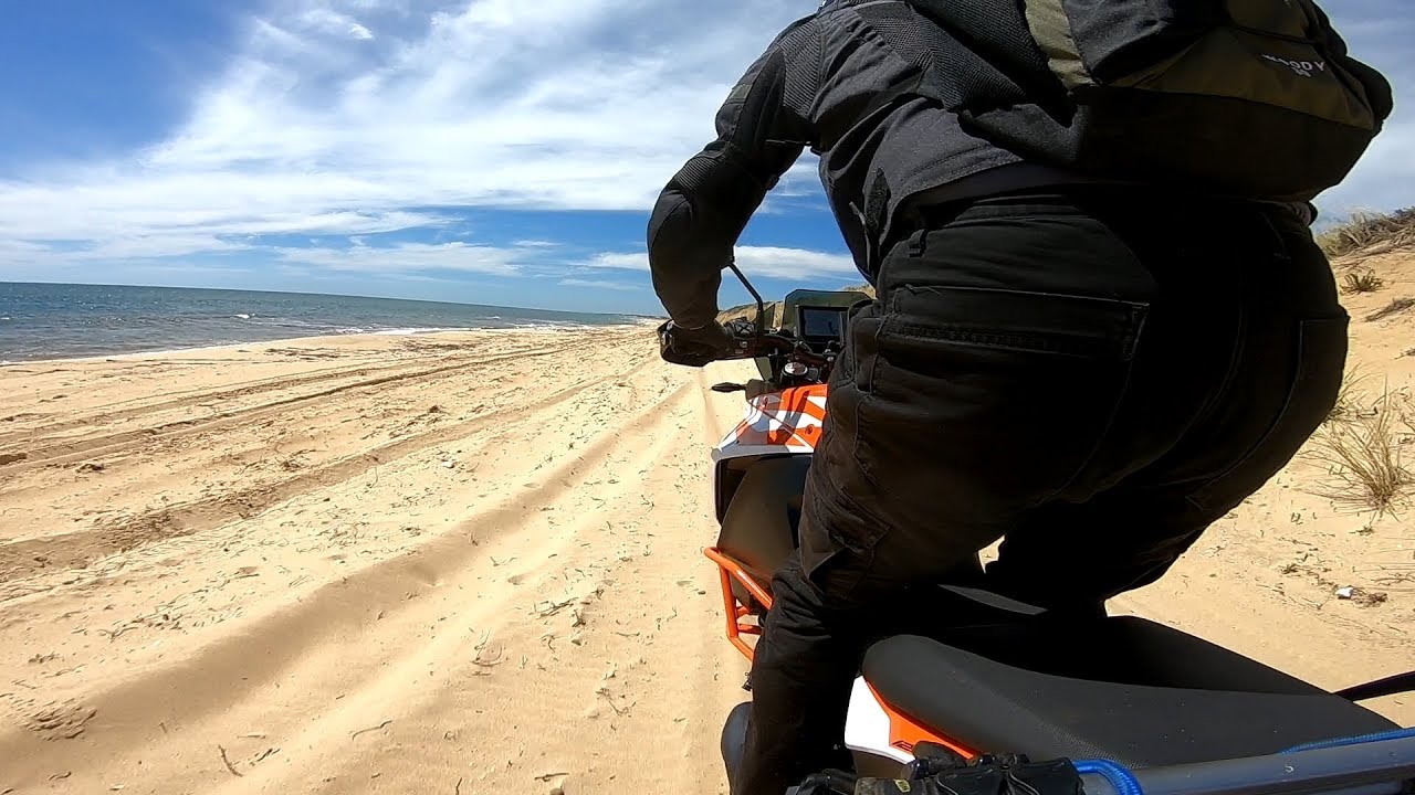 Тест-драйв и обзор шин Motoz Tractionator Adventure на песчаных дюнах.
