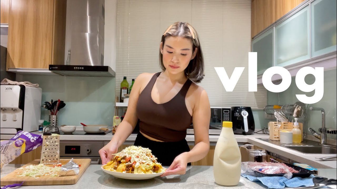 silent vlog | making nacho overload, packages, gloomy day at home 🍃