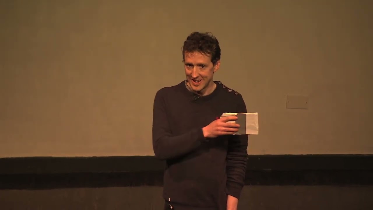 Cúinne an Giorria: Scéal Ceoil agus Cruthaitheachta le Colm mac Con Iomaire
