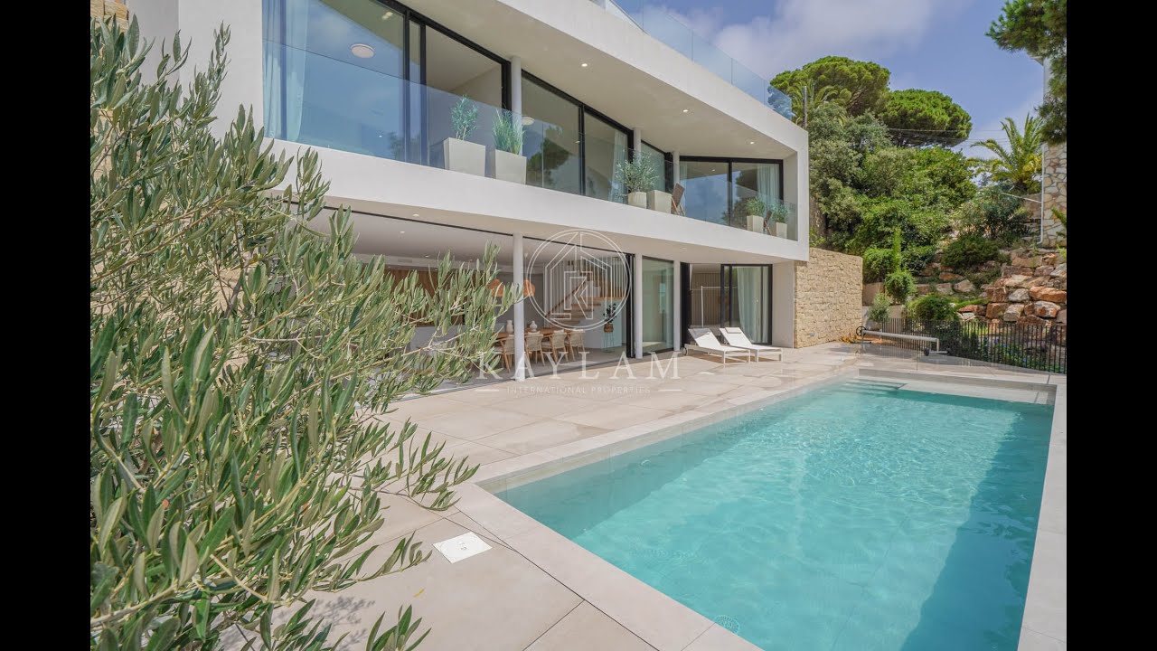 LUXURY VILLA WITH STUNNING SEA VIEWS IN SANTA MARIA DE LLORELL